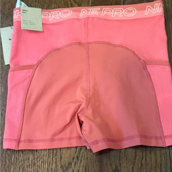 Nike Pro Women's Purple and Coral Athletic Shorts. NWT. SIZE MEDIUM - Picture 6 of 7
